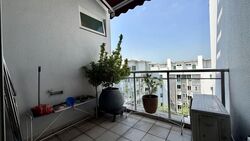 Le Reve (D14), Condominium #560091101